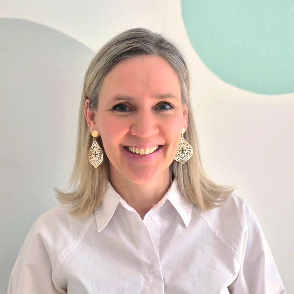 Mag.ª Patricia Weibold